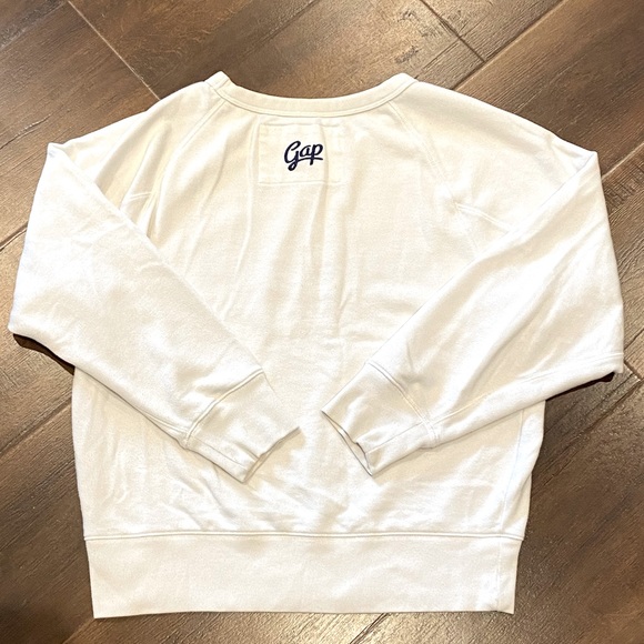 Gap New York Crew Neck Sweatshirt - Picture 2 of 3